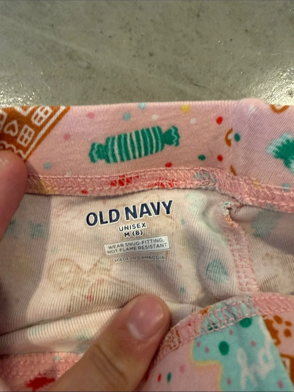 Old Navy Pink & White Gingerbread 